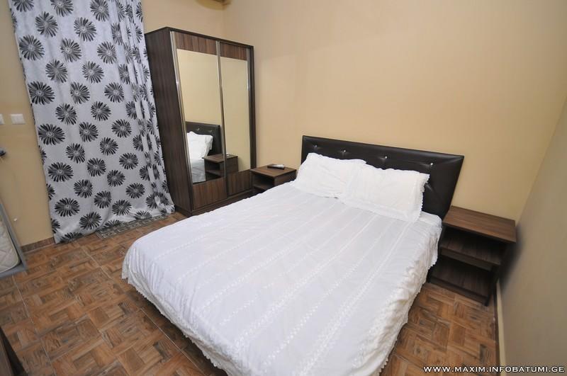Maxim Mini Hotel Batumi Exterior foto